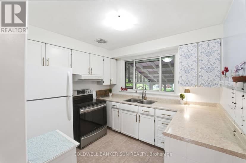 84 Dumbarton Street — photo 10 of 40