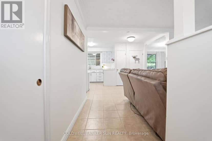 84 Dumbarton Street, Guelph, photo 5