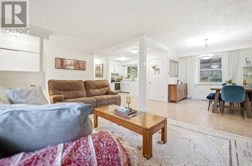 84 Dumbarton Street — photo 9 of 40