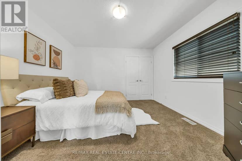 365 Woodbine Avenue — photo 33 of 40