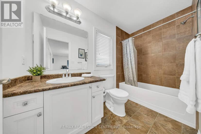 365 Woodbine Avenue — photo 36 of 40
