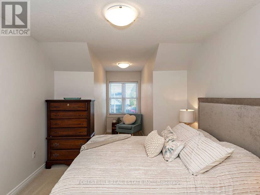 112 McArthur Crescent — photo 25 of 38