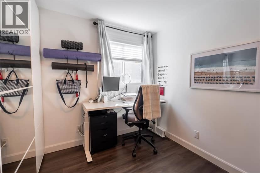4072 Collingwood Street — photo 17 of 40