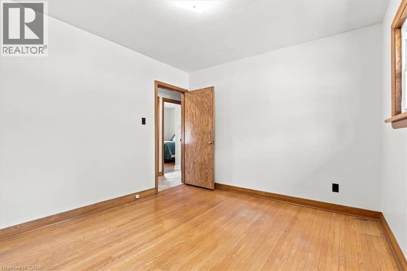 184 MURDOCK Avenue — photo 16 of 40