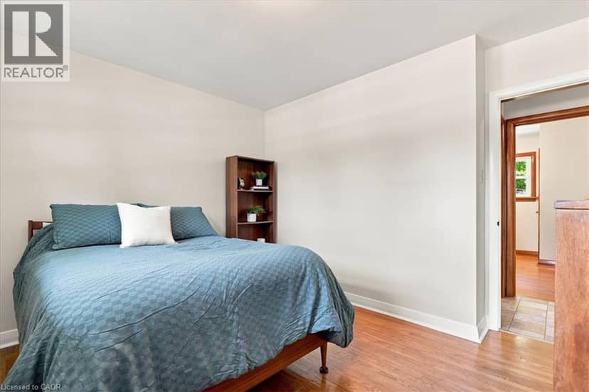184 MURDOCK Avenue — photo 21 of 40