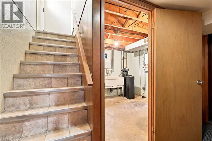 184 MURDOCK Avenue — photo 23 of 40