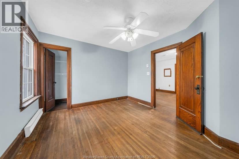 427 Cameron — photo 9 of 40