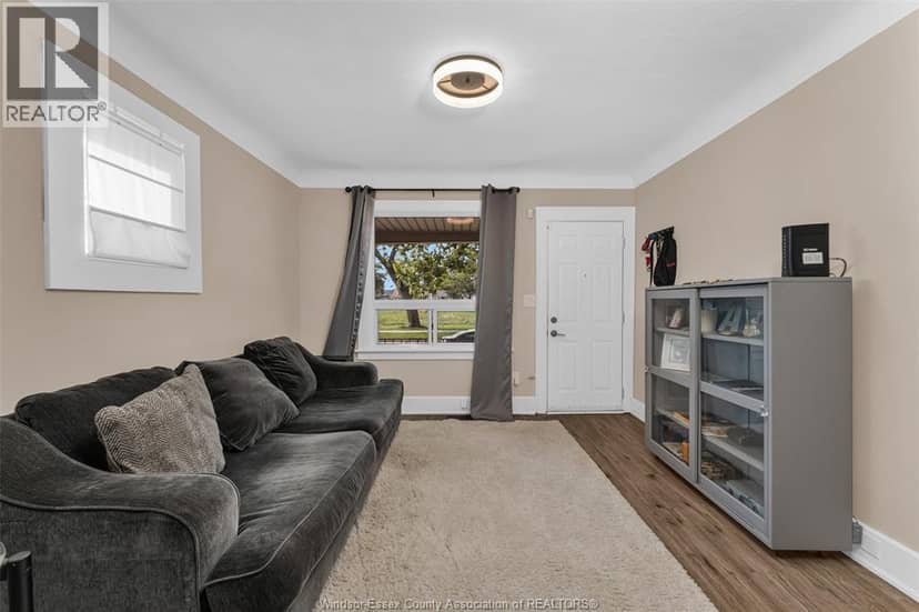 1306 Westcott — photo 3 of 22