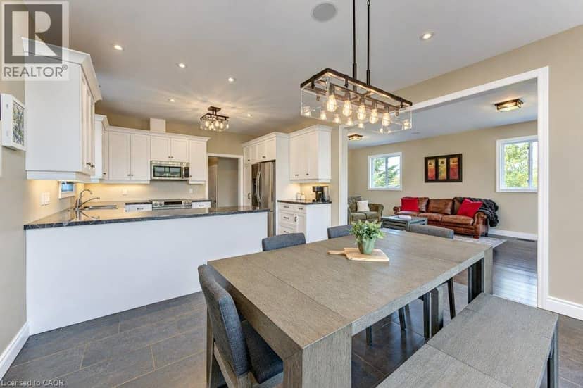 524 SUNDEW Drive — photo 12 of 40