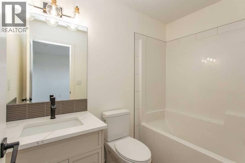 60 Emmett Crescent — photo 17 of 27