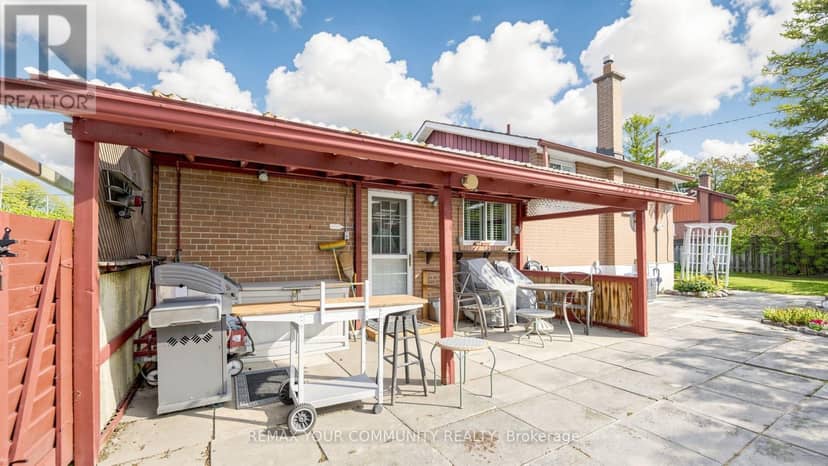 43 Seaton Drive — photo 32 of 40