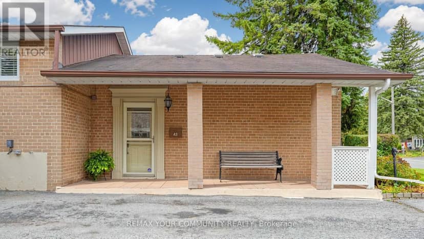 43 Seaton Drive, Aurora, photo 4