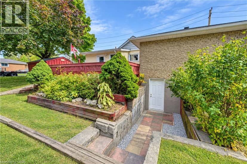 22 PRETORIA Road — photo 9 of 23
