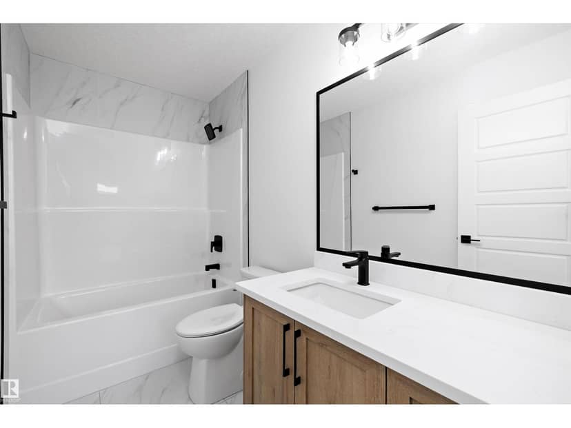 1753 Crossbill LO NW NW — photo 36 of 40