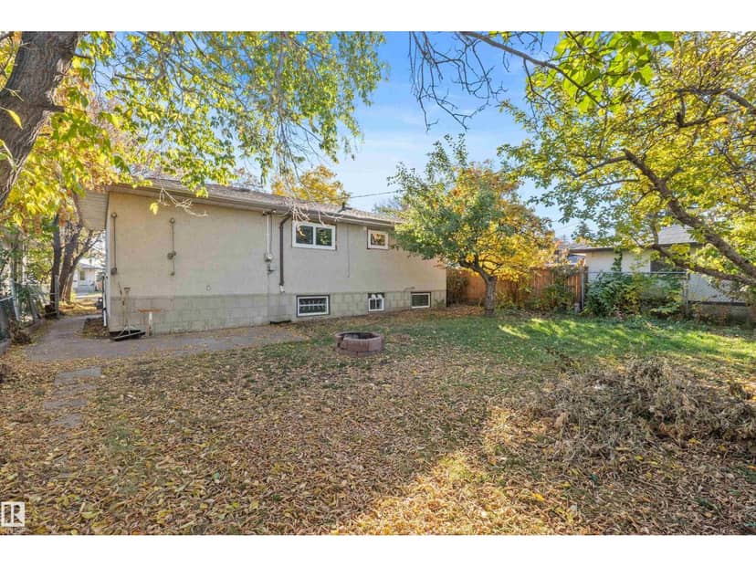 10428 64 AV NW NW, Edmonton, photo 4