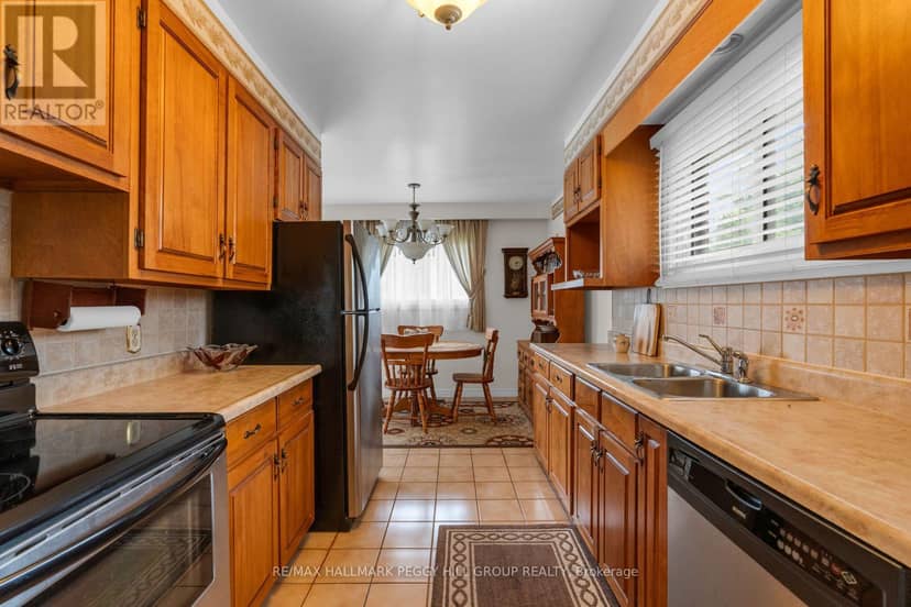208 Garson Street, Barrie, photo 3