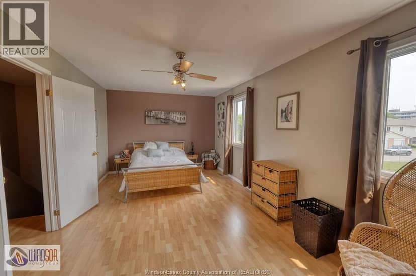 1277 Cardinal Crescent — photo 14 of 38
