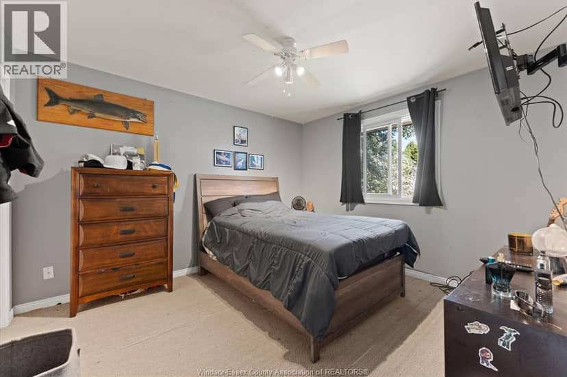 232 Greenwood Crescent — photo 16 of 40