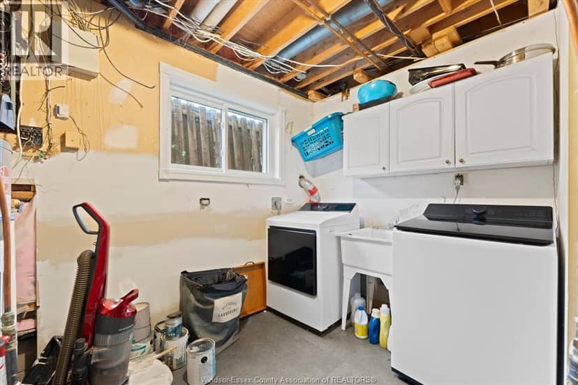 232 Greenwood Crescent — photo 32 of 40