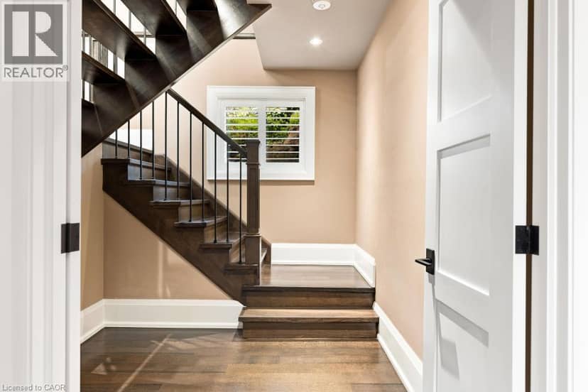 253 ROSSMORE Boulevard — photo 37 of 40