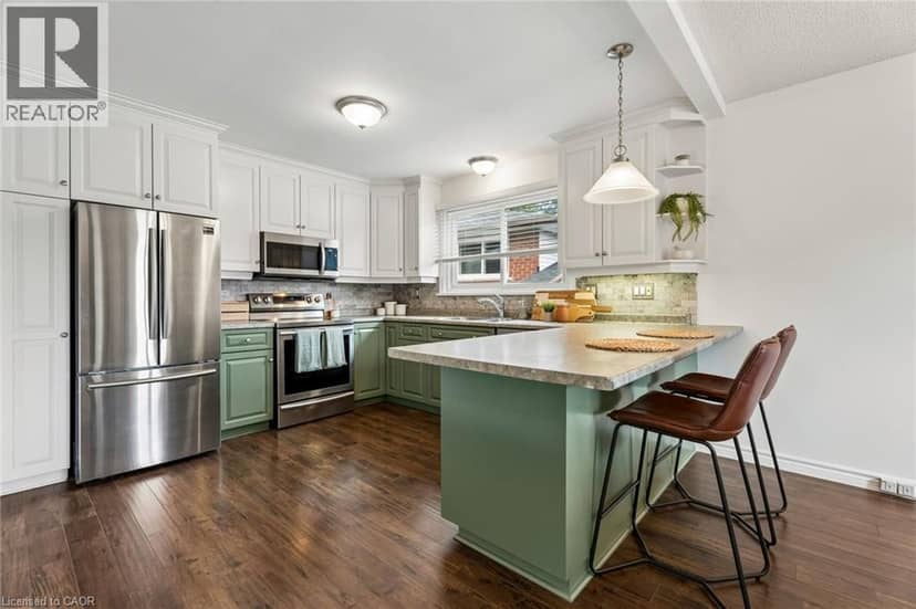 317 REXFORD Drive — photo 13 of 40