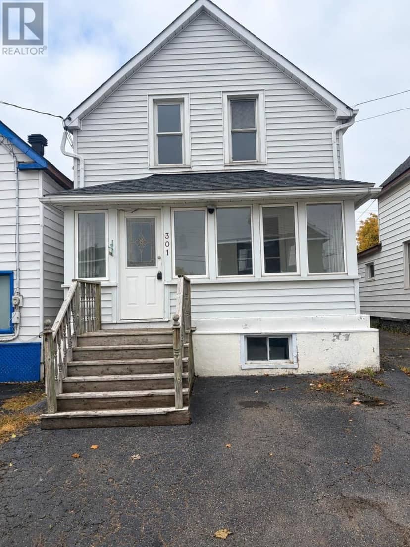 301 Beverley ST — photo 1 of 13