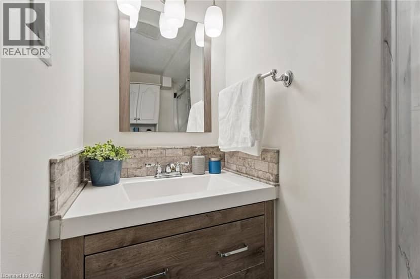 317 REXFORD Drive — photo 35 of 40