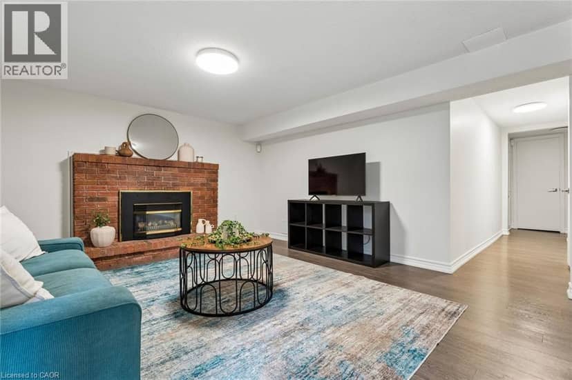 317 REXFORD Drive — photo 31 of 40