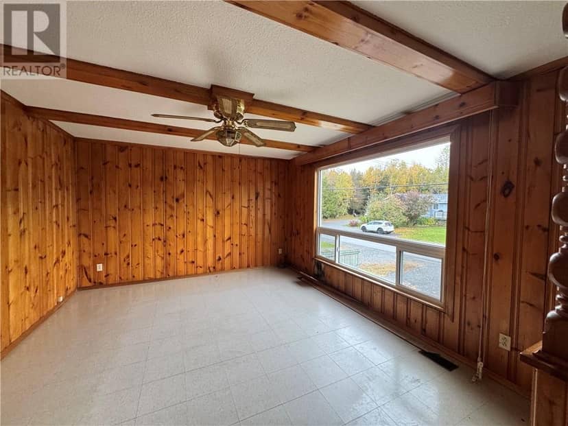 27 SPRUCE Street, Temagami, photo 5