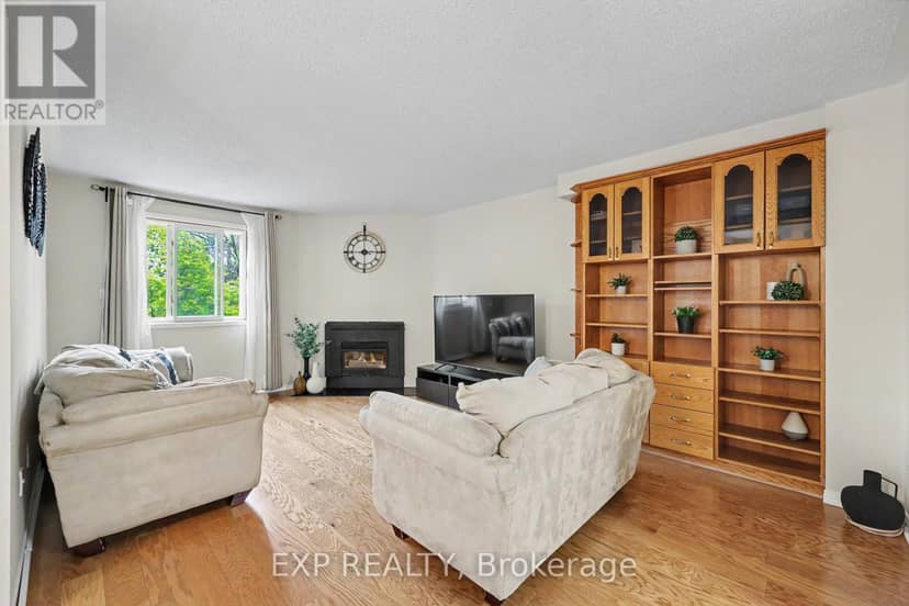 47 - 38 Elora Drive — photo 11 of 26