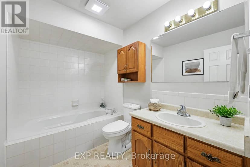 47 - 38 Elora Drive — photo 19 of 26