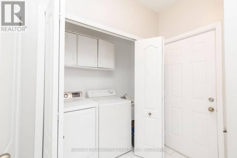 73 Appleblossom Drive — photo 15 of 29