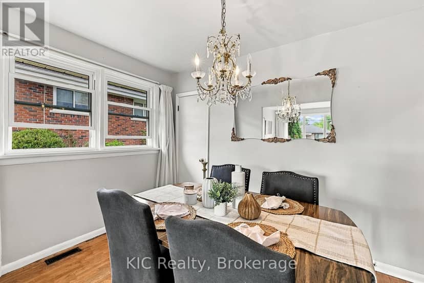 198 McClennan Street — photo 13 of 40