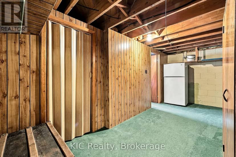 198 McClennan Street — photo 37 of 40