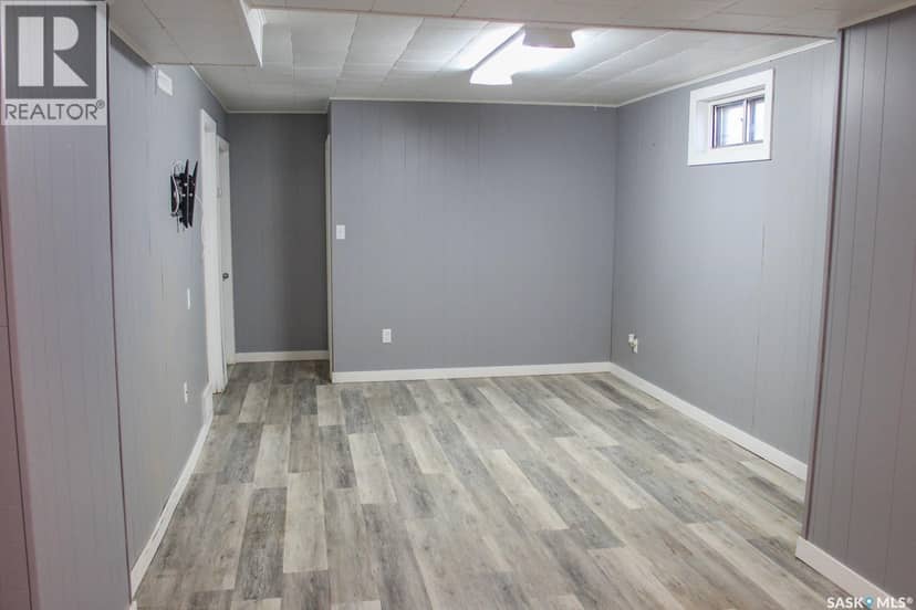 106 Higgins AVENUE W — photo 20 of 31