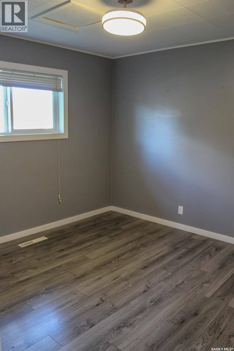 106 Higgins AVENUE W — photo 21 of 31
