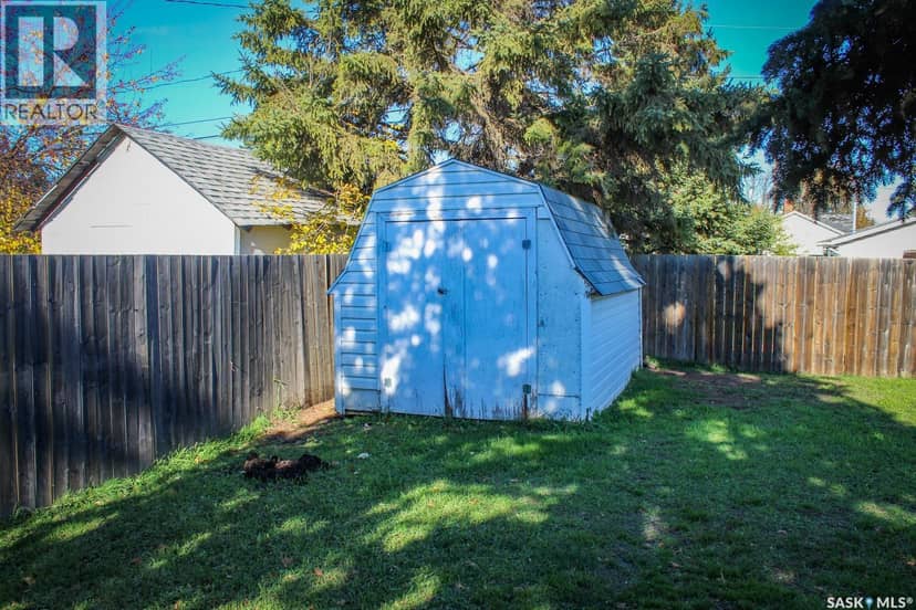 106 Higgins AVENUE W — photo 30 of 31