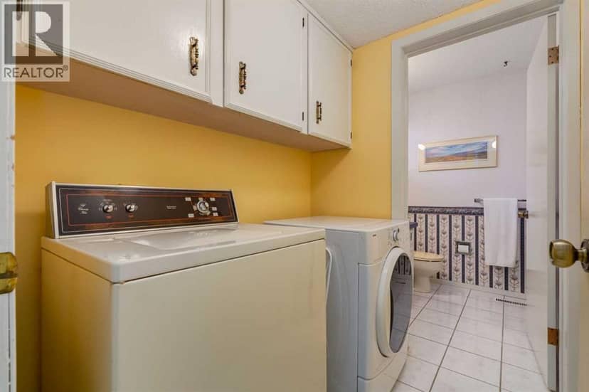 9 Redwood Meadows Close — photo 16 of 40