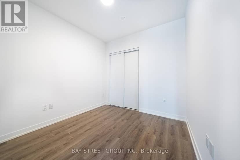 806 - 138 Downes Street — photo 7 of 30