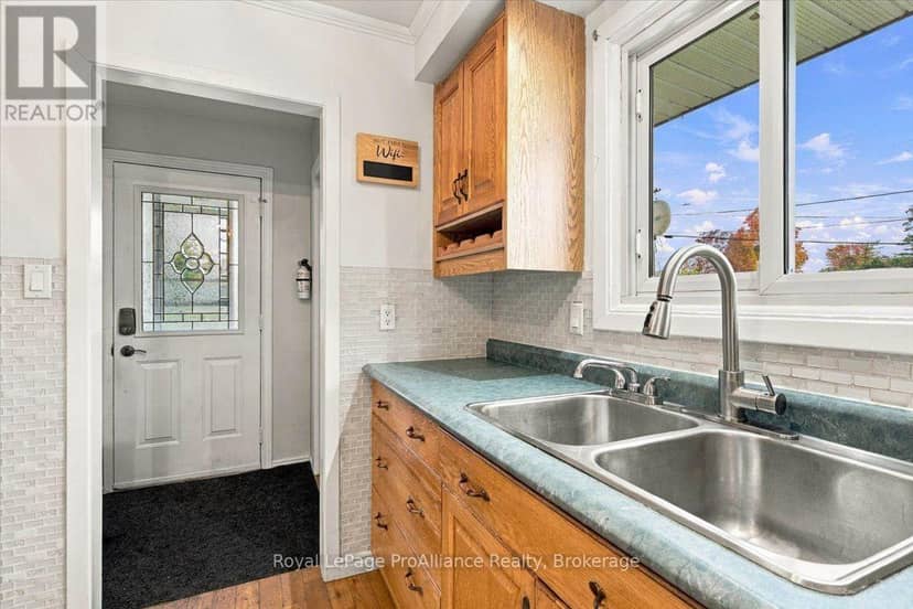 106 Burns Avenue — photo 18 of 40