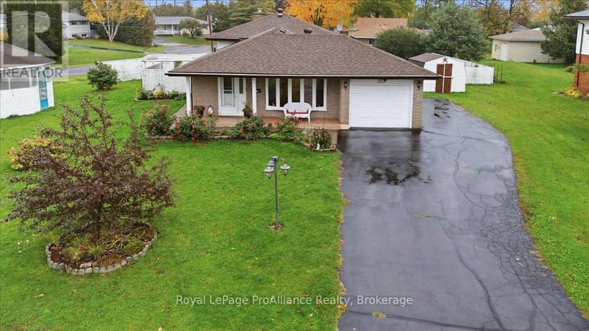 106 Burns Avenue, Quinte West, photo 2