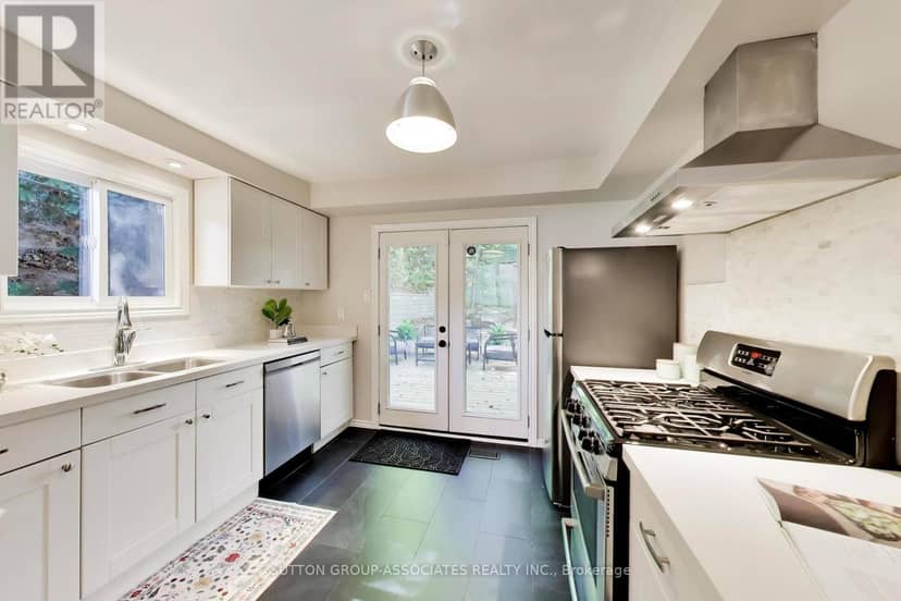 4 Bellhaven Road, Toronto, photo 6