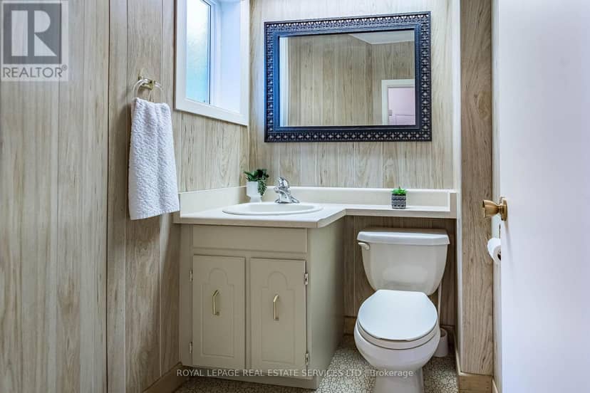 220 Edenbridge Drive — photo 12 of 24