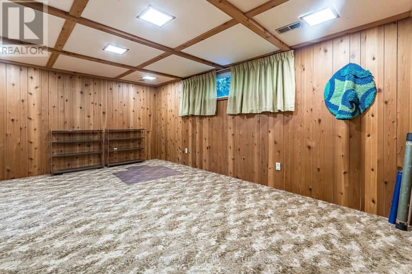 220 Edenbridge Drive — photo 21 of 24