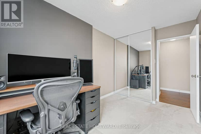 1507 - 966 Inverhouse Drive — photo 33 of 40