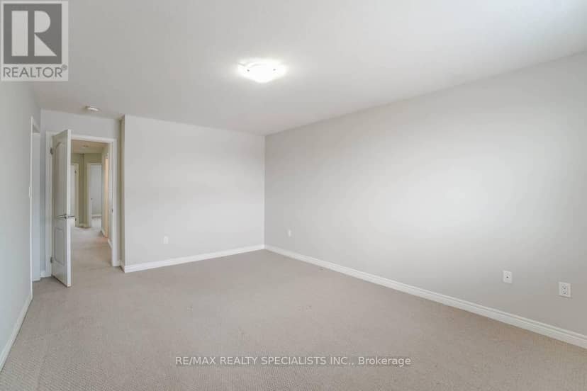 70 Bradbury Road — photo 18 of 25