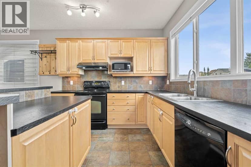 2362 Sagewood Crescent SW — photo 19 of 40