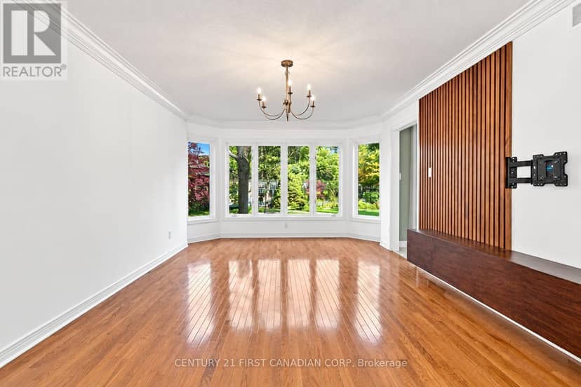 122 Sunnyside Drive — photo 12 of 40