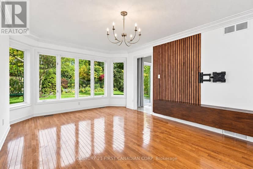 122 Sunnyside Drive — photo 13 of 40