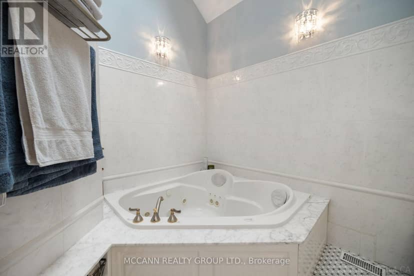 75 Haddington Avenue — photo 24 of 40